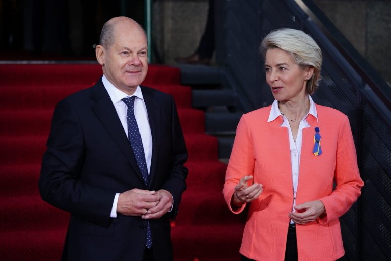 olaf scholz ursula von der leyen berlin