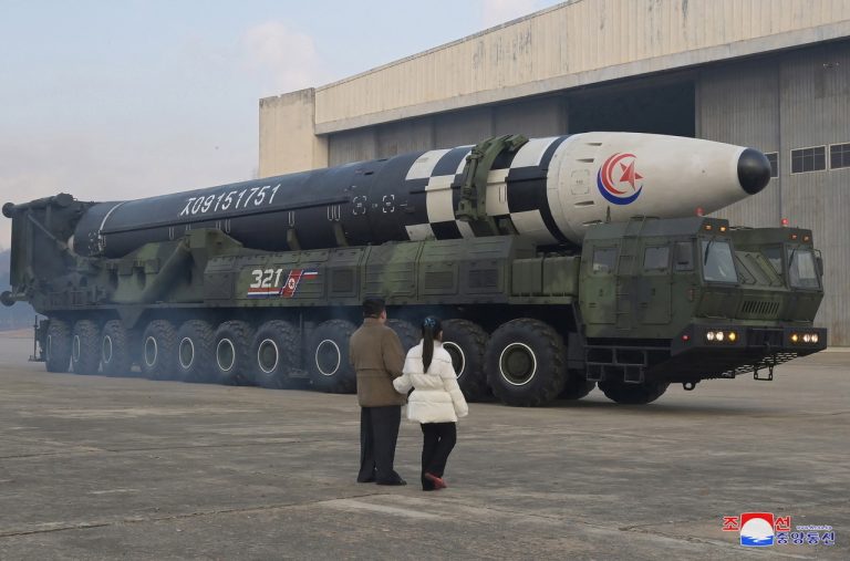 észak korea rakéta nukleáris