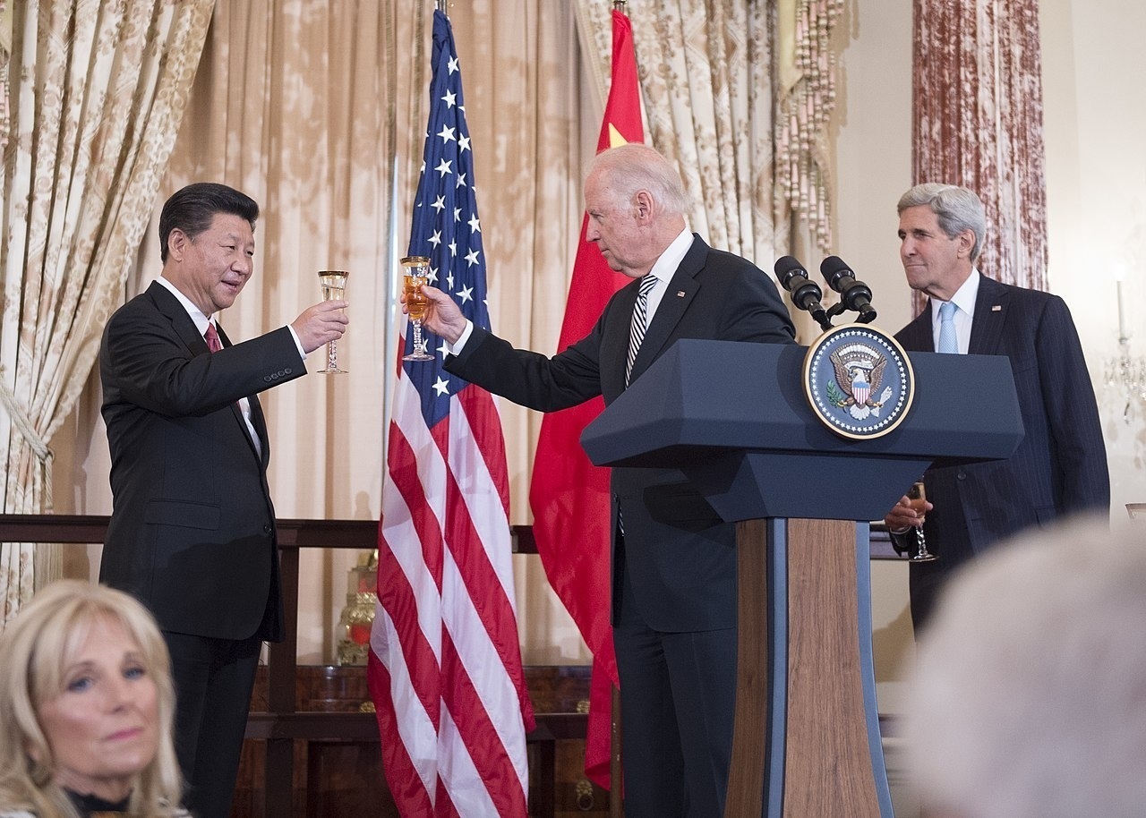 Antes de la cumbre chino-estadounidense, Biden habló con China