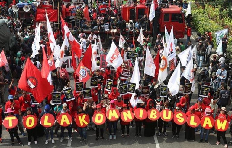 Indonéz tüntetés
