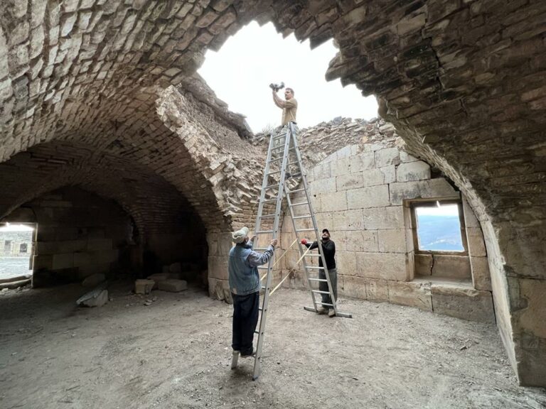 Krak des Chevaliers keresztes lovagi erőd Szíriában Crac des Chevaliers