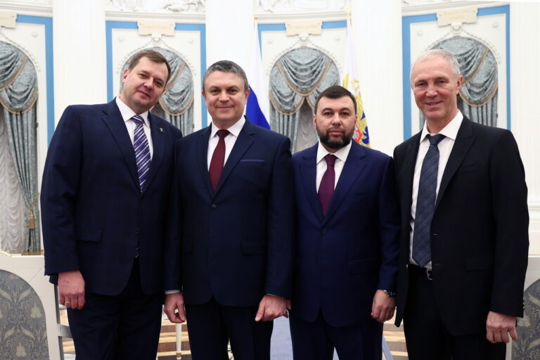 putyin elcsatolt területek kitüntetés
