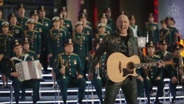 orosz propaganda videó rakéta