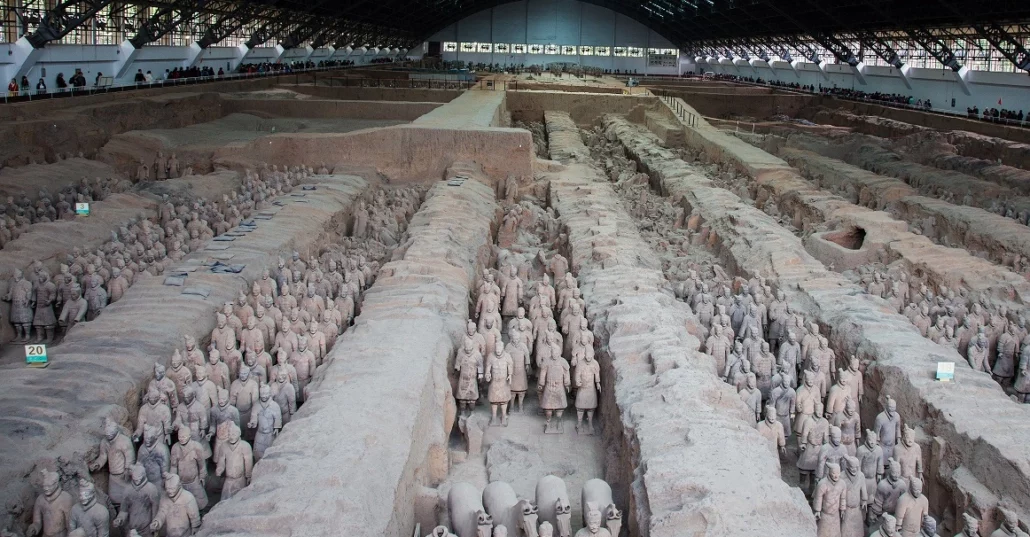 Kínai agyaghadsereg védi a császár sírját