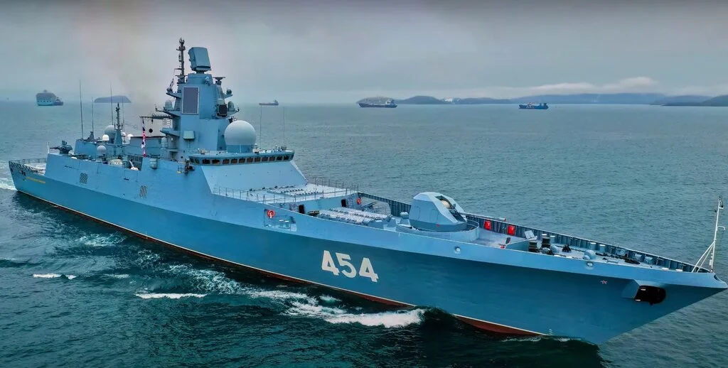 Orosz Gorshkov fregatt Nagy-Britanniához közeledik Putyin