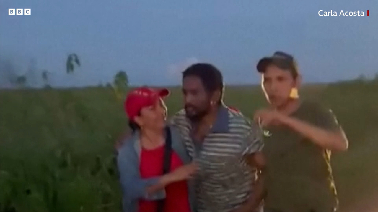 bolíviai férfi amazóniai erdő