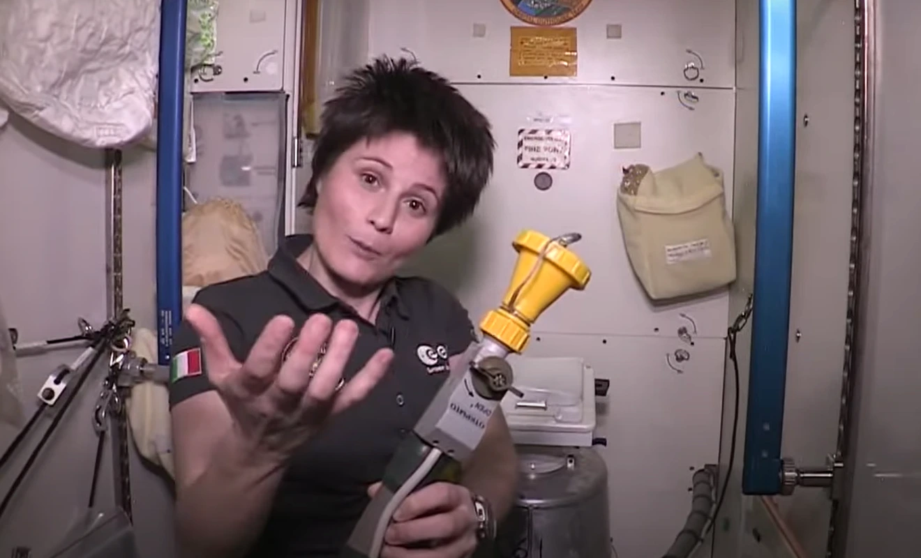Hogyan vécéznek az űrhajósok (1)