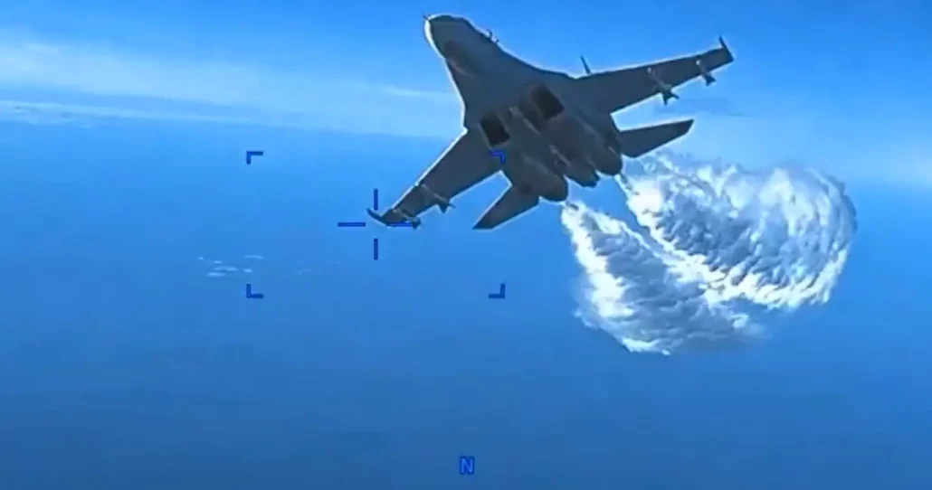 Orosz vadászgép támad amerikaiakra
