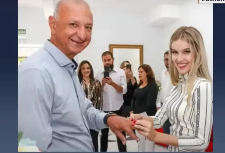 65 éves polgármester 16 éves feleség