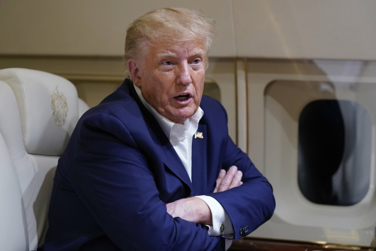 Donald Trump vád