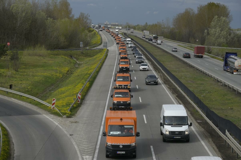 magyar közút konvoj (3)