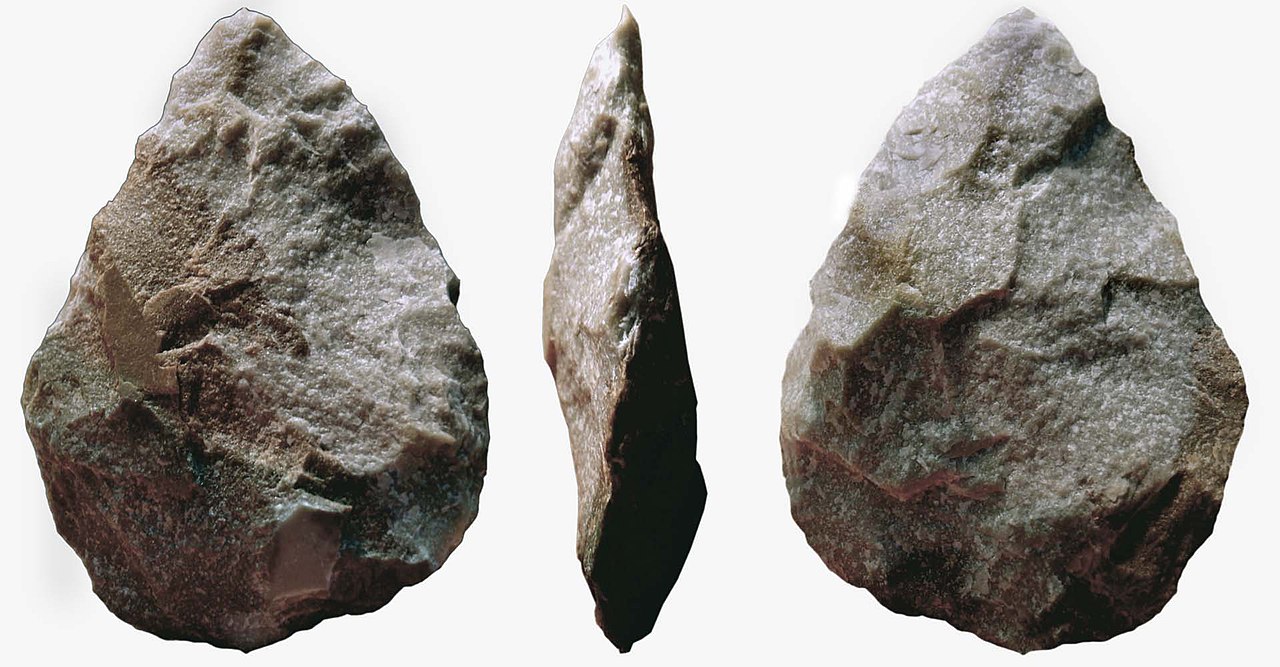 szív alakú kő eszköz