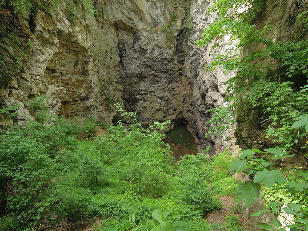 édesvizi barlang Hranice szakadék