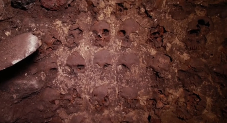 Mexikó koponya torony