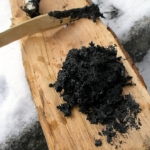 Egy 2008-ban készült nyírfakátrányból készült edény. (Jorre/Wikimedia Commons/CC BY SA 2.0)