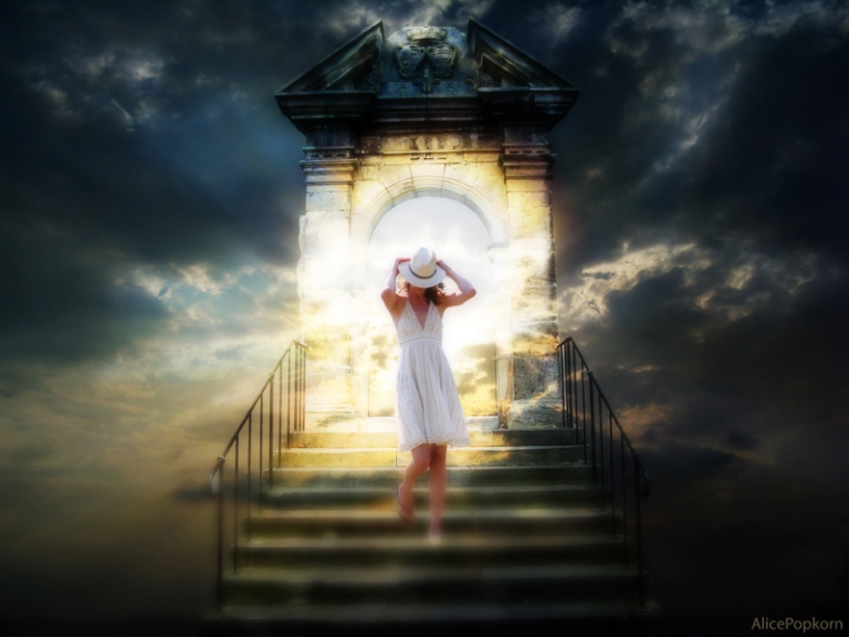 Orvos derítette ki mi vár ránk a halál után