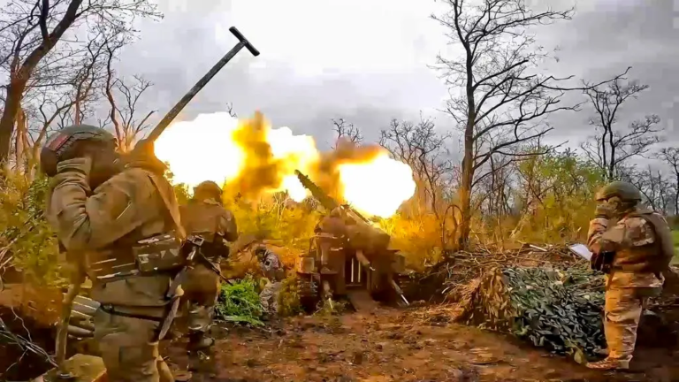Zelenszkij bajban az oroszok nyomulnak előre