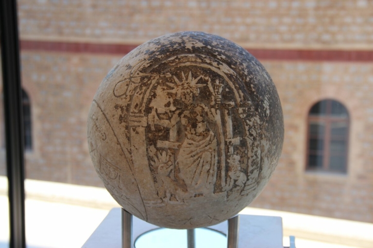 Helios gömbje