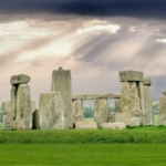 Stonehenge oltárkő tudós