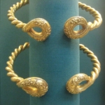 arany nyakperc