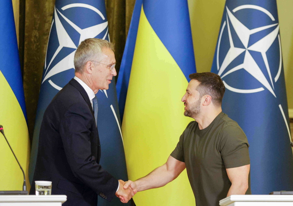 STOLTENBERG, Jens, NATO; ZELENSZKIJ, Volodimir