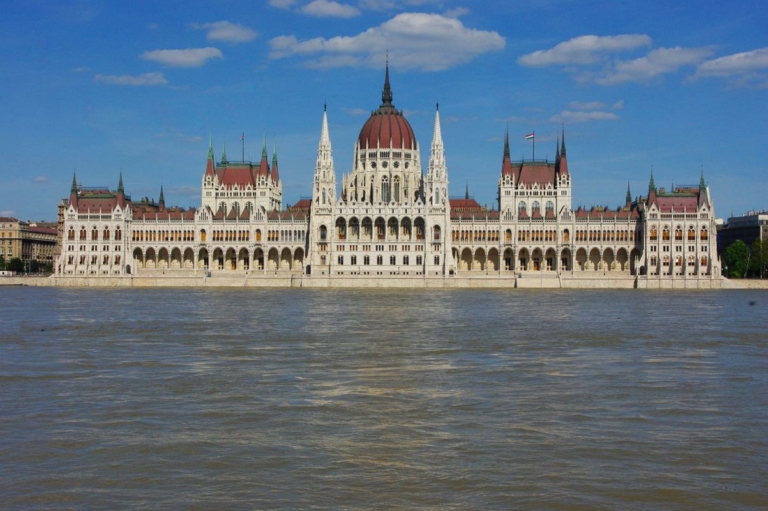 A Parlament országgyűlés