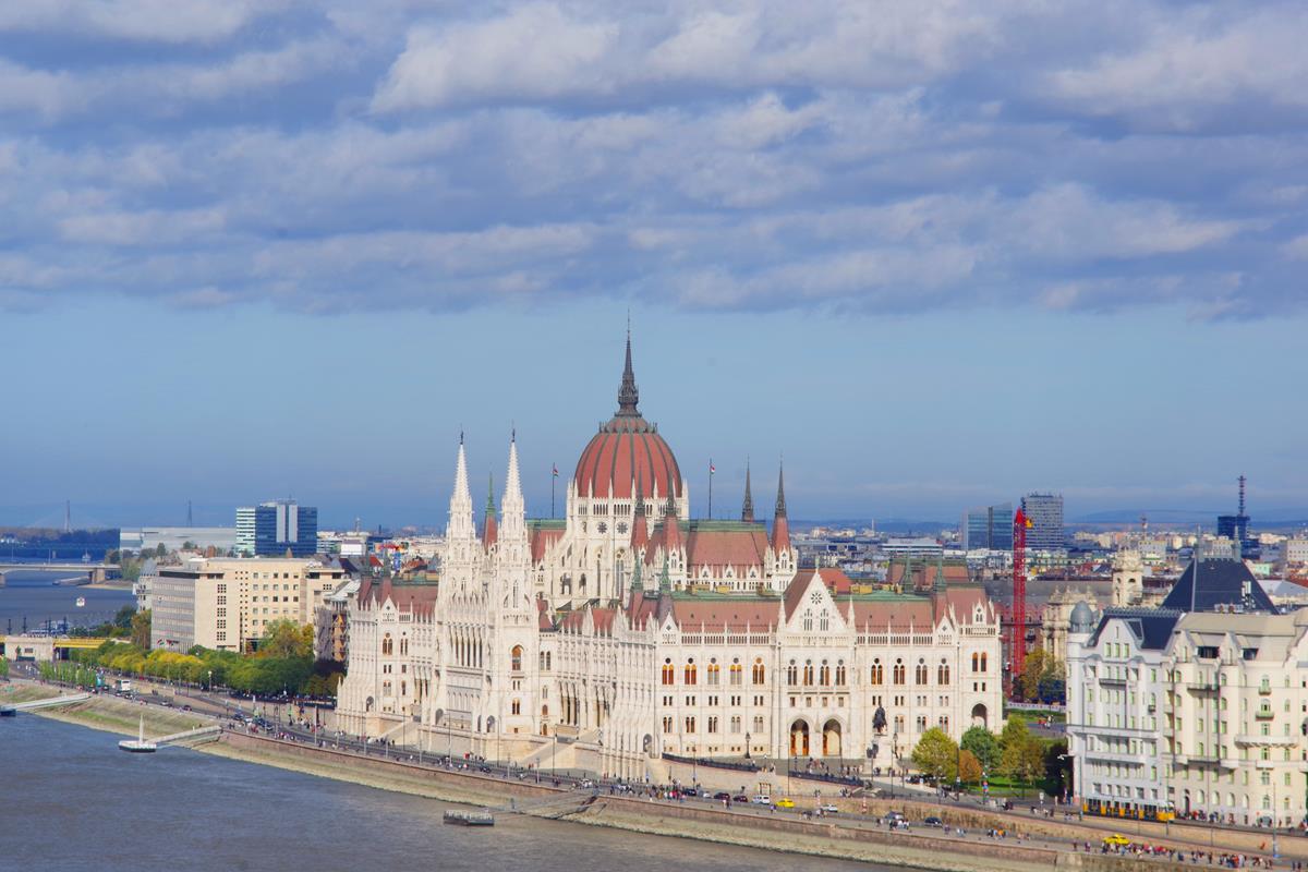 A magyar parlament a Duna partján
