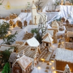 Már látogatható Geresdlakon a falu mézeskalácsba sütött mása, a Mézeskalácsfalu. Fotó: MTI