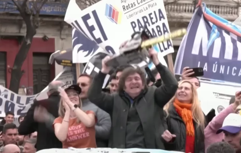 Argentína láncfűrészes elnöke egy brit terület átadását követeli