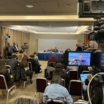 Baku, Azerbajdzsán, előrehozott elnökválasztás 2024. Exit poll a szavazóhelyiség közvetlen közelében. Fotó: Daily News Hungary