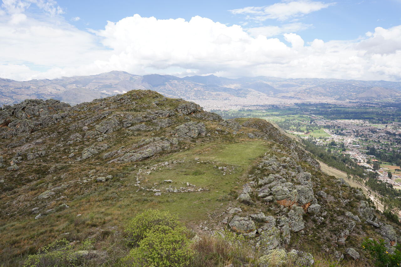 peru Cajamarca-völgy főtér
