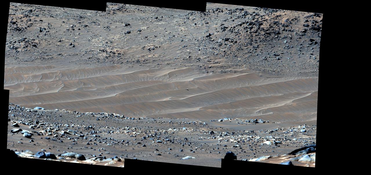 Mars felszín furcsa fehér kövek