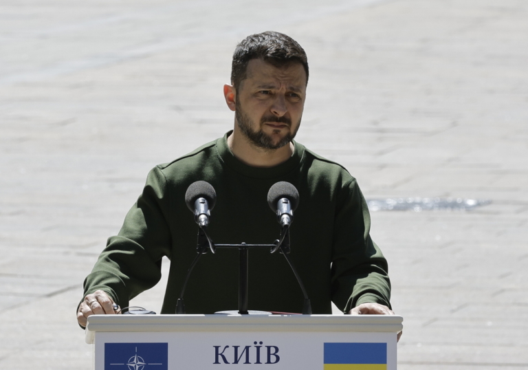 Zelenszkij NATO Ukrajna ukrán oroszország háború