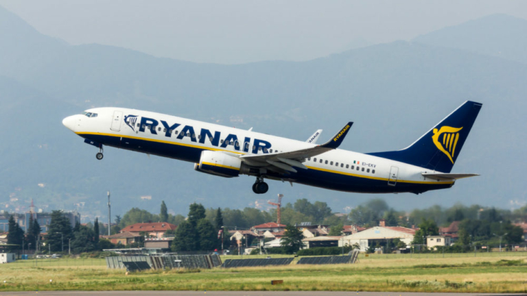 ryanair repülő tömegszállítás gps-jel