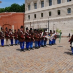 Fegyverfogási gyakorlatozás