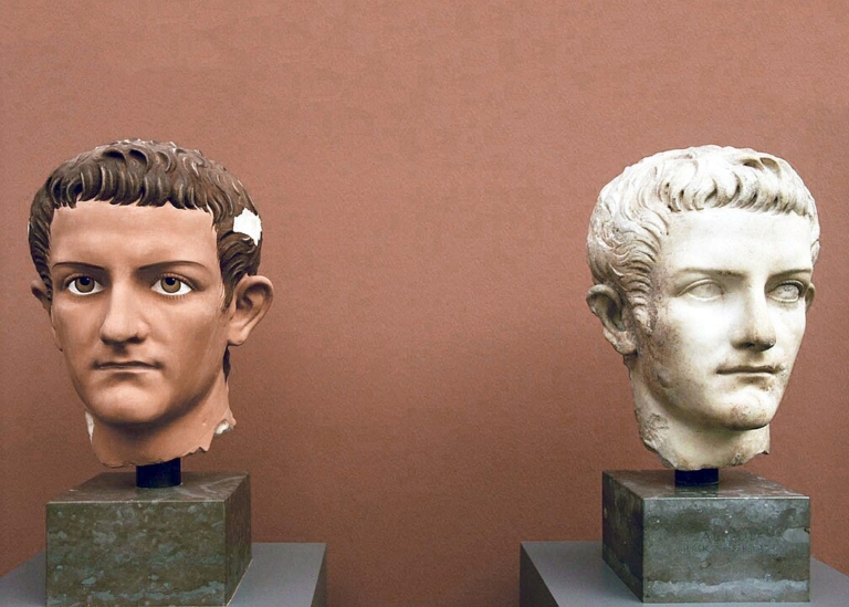 Caligula szobor