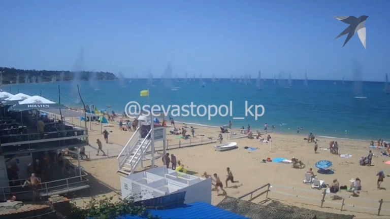 Szevasztopol Krím-félsziget strand Ukrajna háború Oroszország