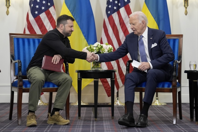 biden zelenszkij harkiv párizs győzelmi terv