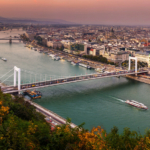 erzsébet híd duna budapest középkori kard