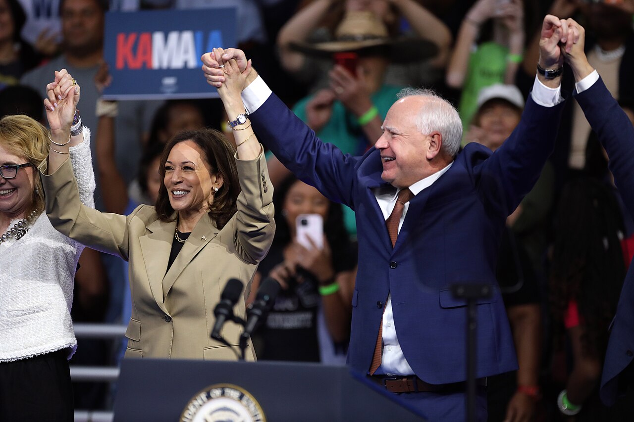 Kamala Harris Tim Walz Demokrata párt kampányidőszak