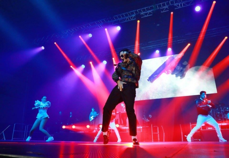 Michael Jackson életműve különleges koncerten és kiállításon elevenedik meg