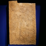 Palotadombormű Kalhuból