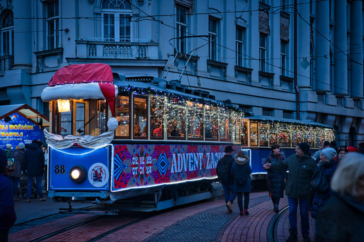 Budapest Bécs Zágráb karácsonyi vásár máv