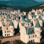 Burdzs al-Baba szellemváros Disney-kastély vár Törökország