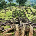 Gunung Padang piramis