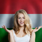 meglepett aranyos boldog lány magyar zászló háttér utazás
