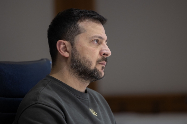 Zelenszkij elnök Ukrajna ásvány tűzszünet
