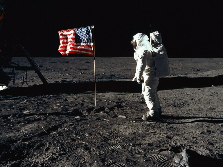 Buzz Aldrin holdraszállás bizonyíték fekvő