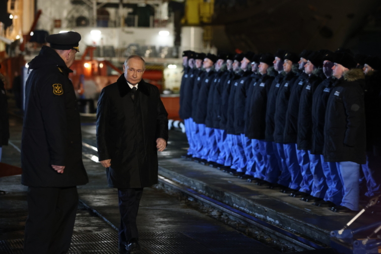 Vlagyyimir Putyin Murmanszk új tengeralattjáró