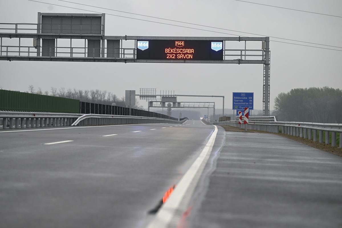 M44-es autópálya
